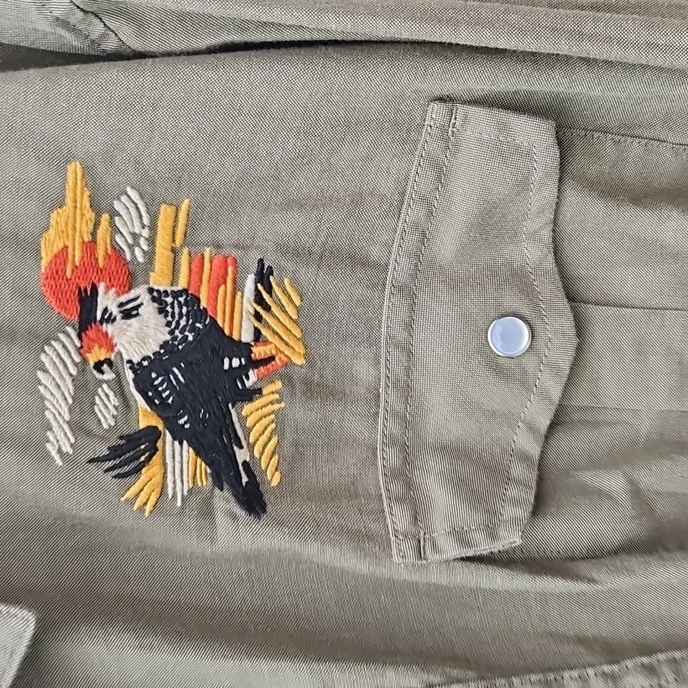 Howler Bros. Gaucho vented quick dry Khaki pearl snapshirt Embroidered Eagles XL - Picture 2 of 11